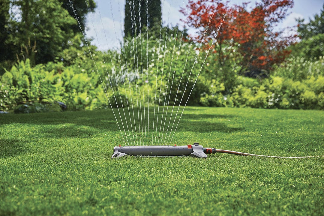 AQUAZOOM Oscillating Sprinkler, 2700 sq. ft.