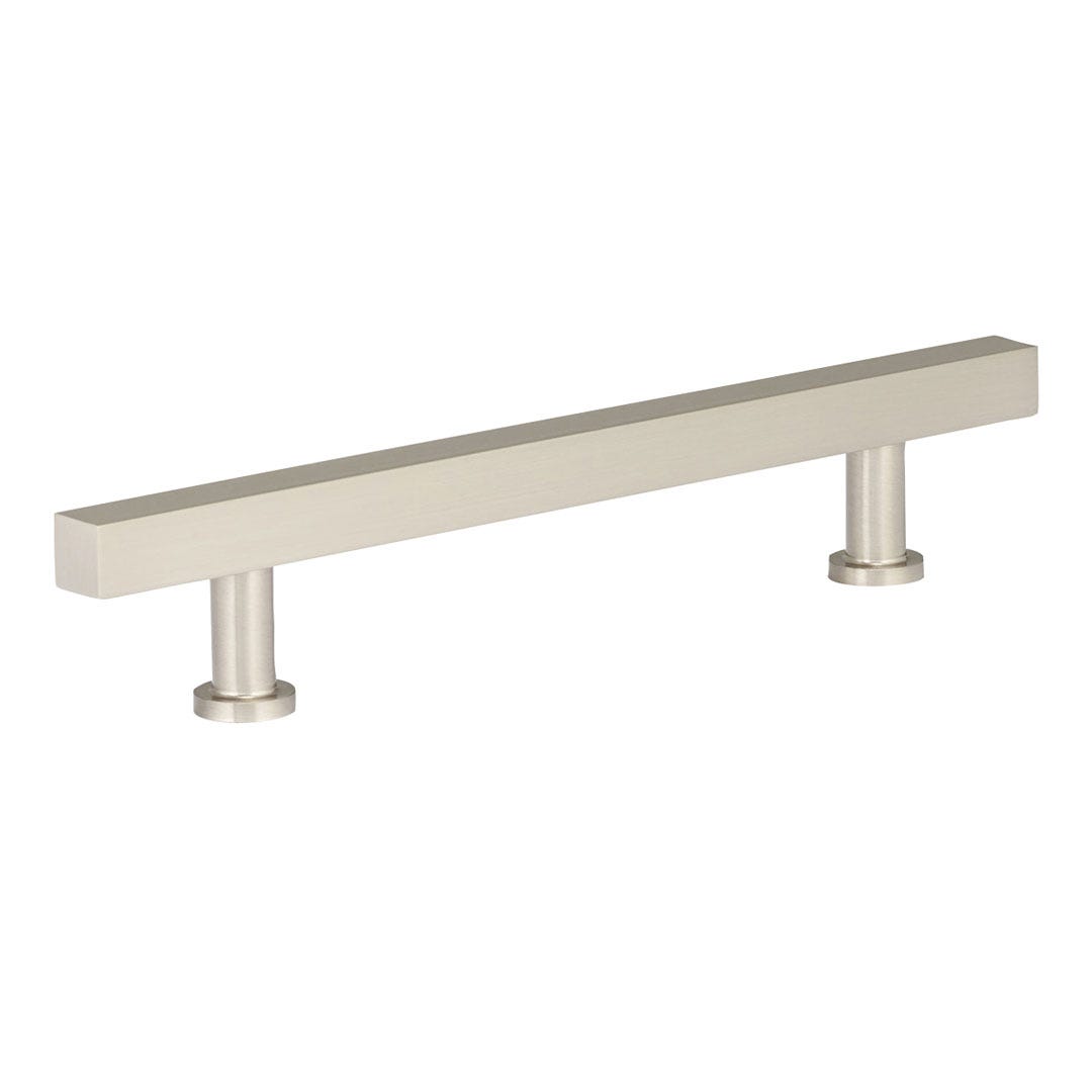Contemporary Metal Pull, 128 mm, Brushed Nickel