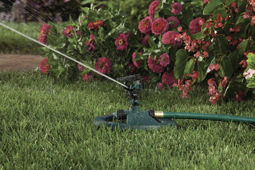 Pulsating Sprinkler with Weighted Base