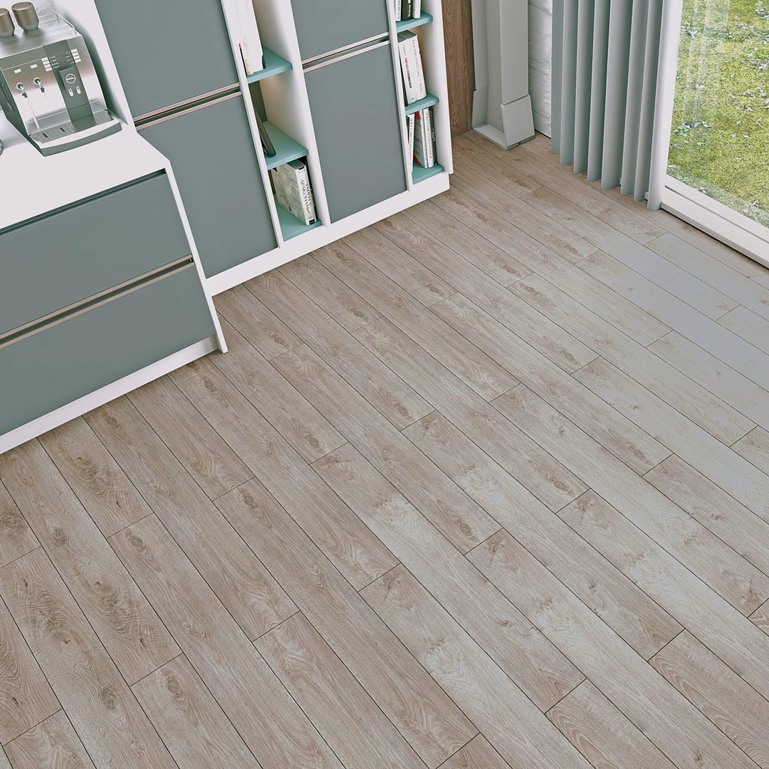 LOGAN Laminated Flooring, 12 mm, AC5, Brown