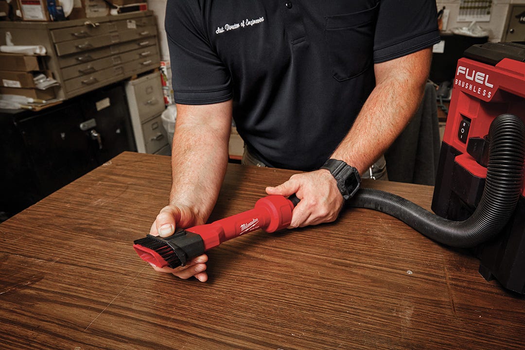 MILWAUKEE AIR-TIP 2-in-1 Brush