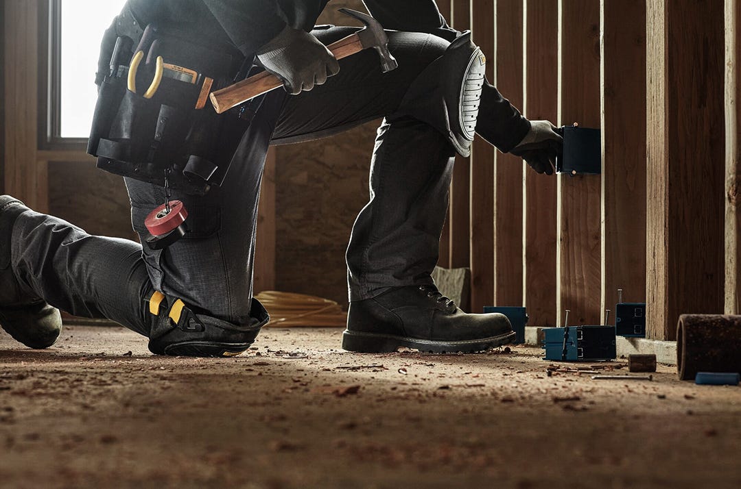 Hard-Shell Knee Pads with Gel