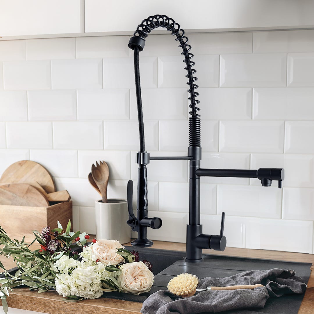KARI Kitchen Faucet, Chef Style, Matte Black