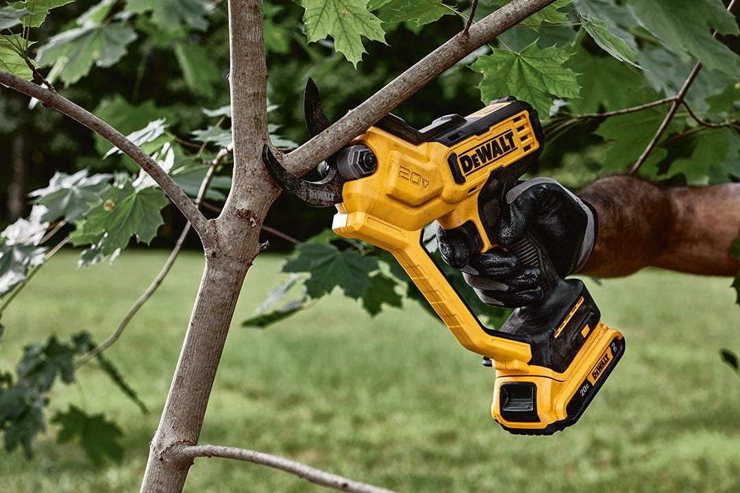 DEWALT 20 V MAX 1-1/2 in. Cordless Pruner - (Tool Only)