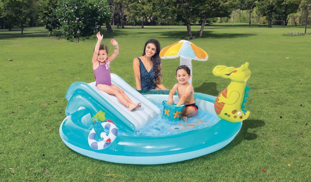 GATOR Inflatable Play Center, 40.7 in. x 38.6 in.