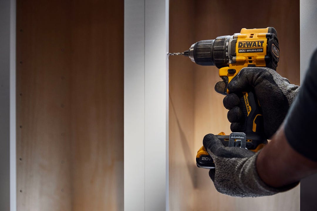ATOMIC 20 V MAX Drill/Driver Kit with Batteries and Charger, Brushless