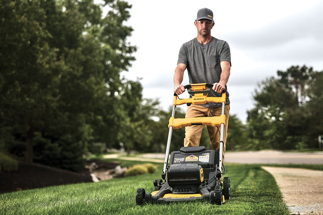 DEWALT Self-Propelled Cordless Mower, 2 x 20 V MAX
