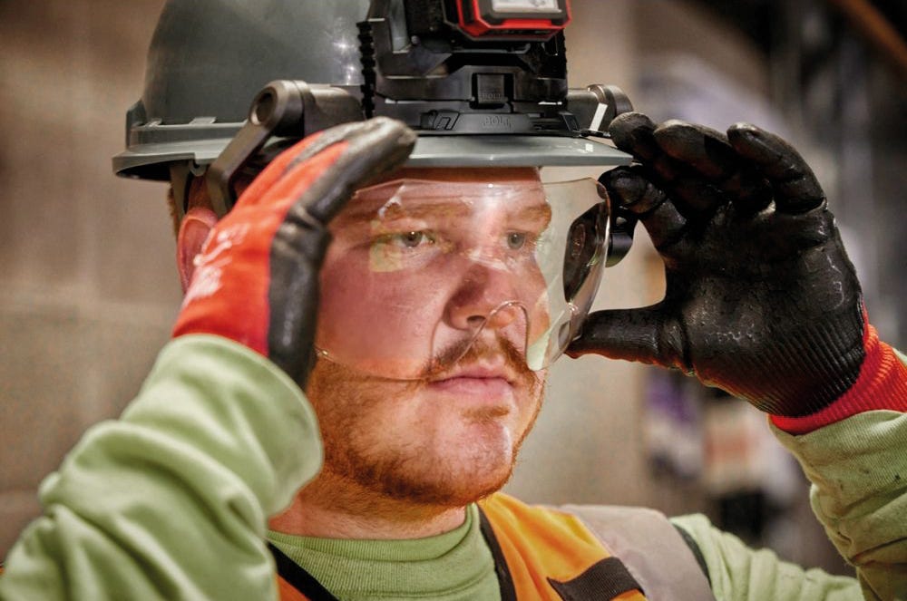 MILWAUKEE BOLT™ Eye Visor