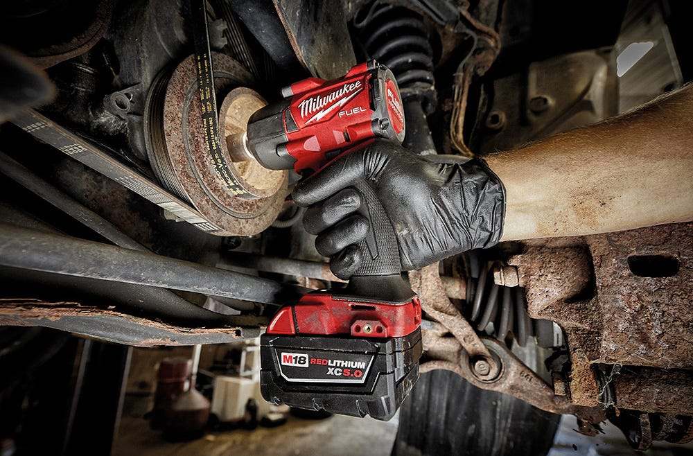 M18 FUEL 1/2 in. Stubby Impact Wrench