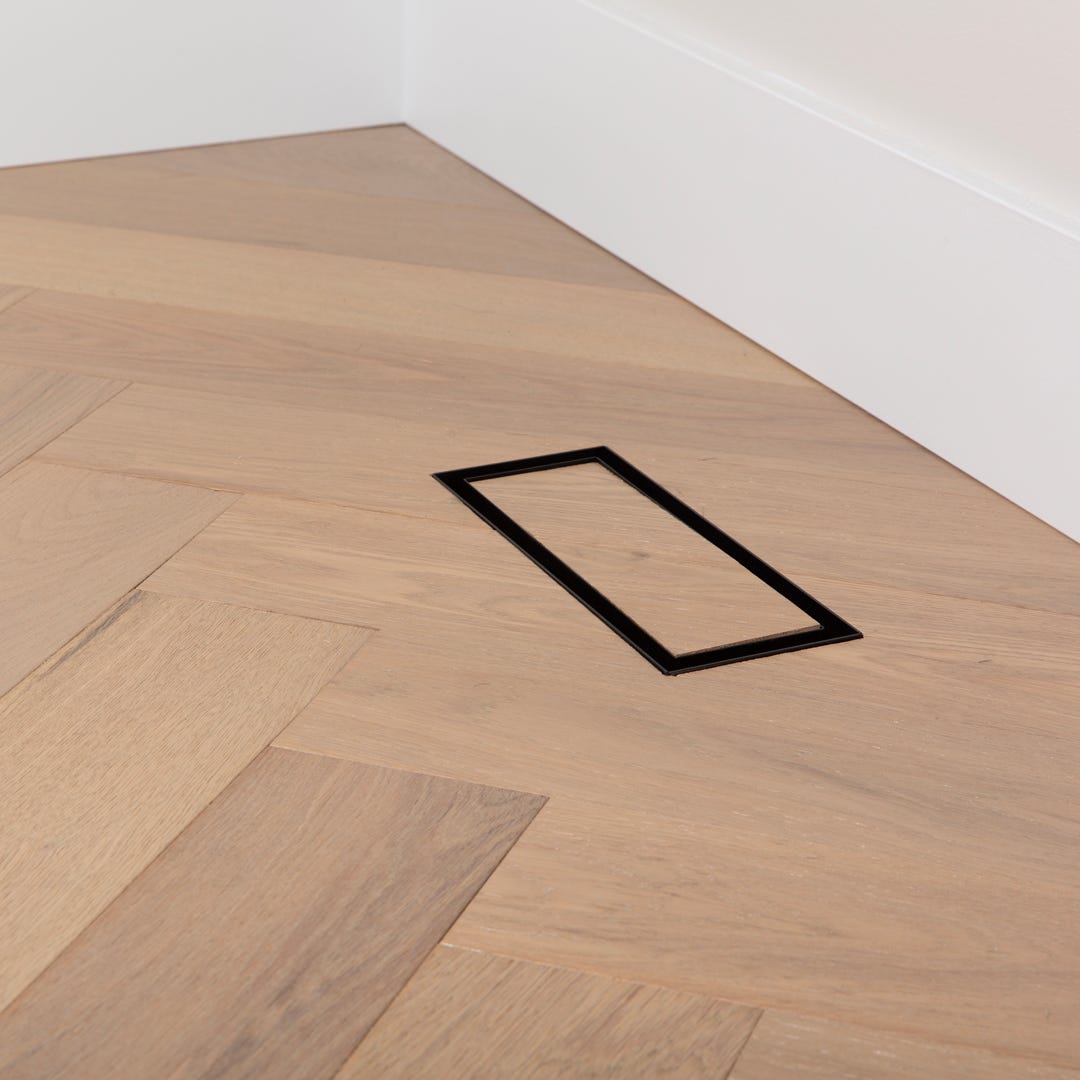 ARIA LITE Flush Floor Vent, 4 in. x 10 in., Black