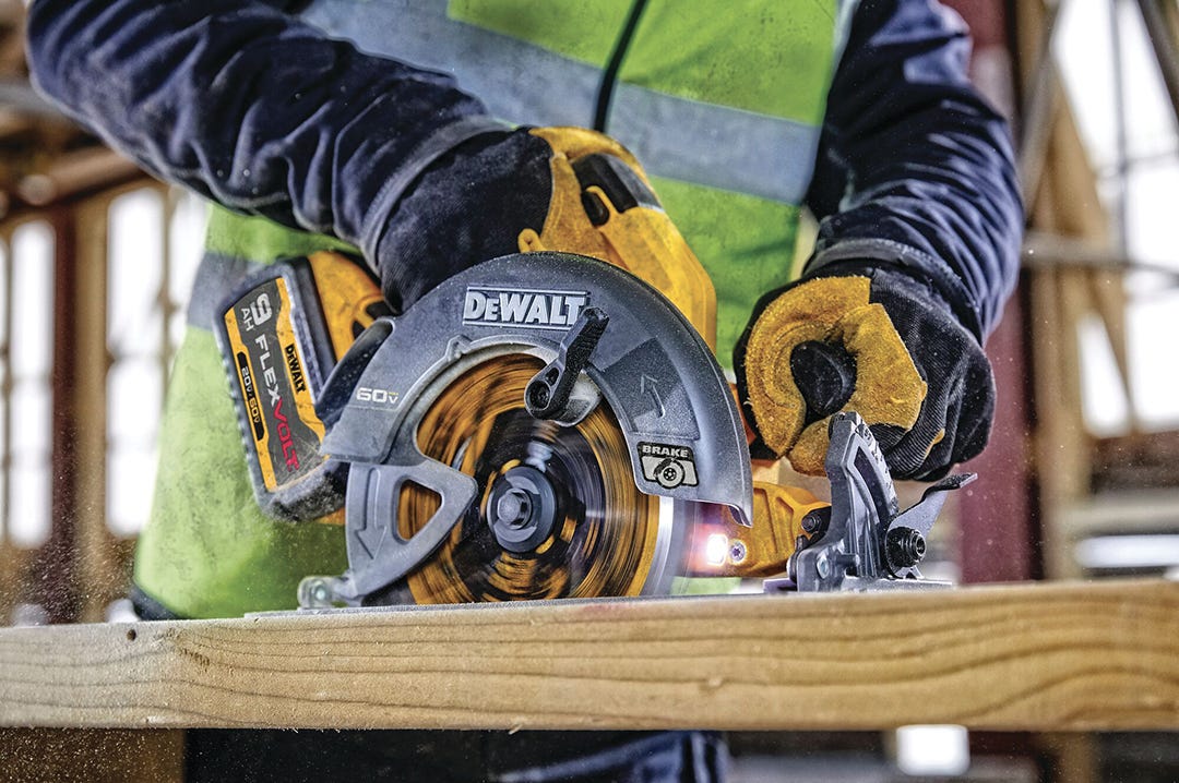 FLEXVOLT® BRUSHLESS Circular Saw Kit, 60 V, 7-1/4 in.