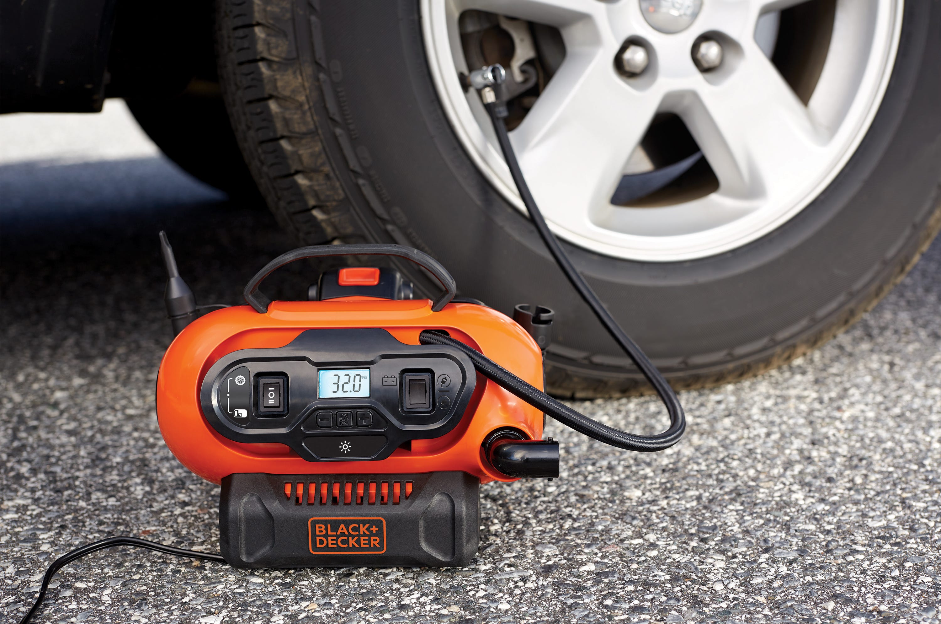 Cordless multi-purpose inflator sans fil