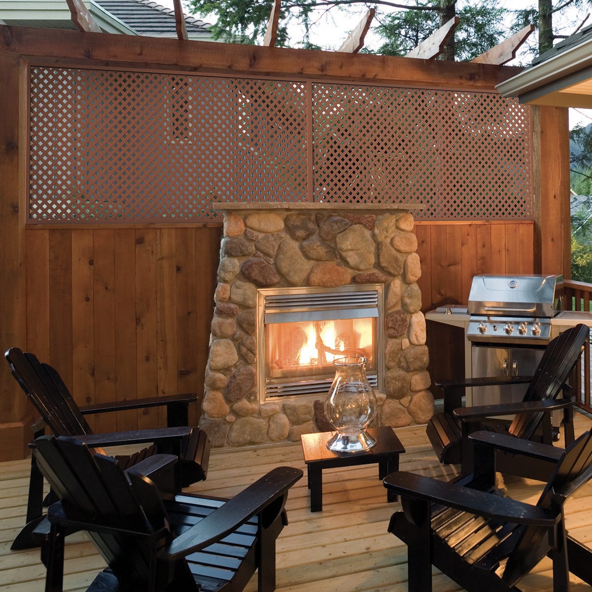 Diamond privacy, 4x8, Redwood Lattice