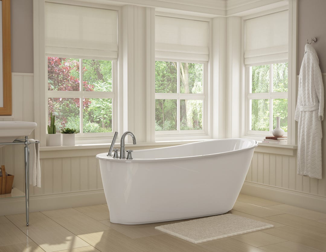 Freestanding bathtub