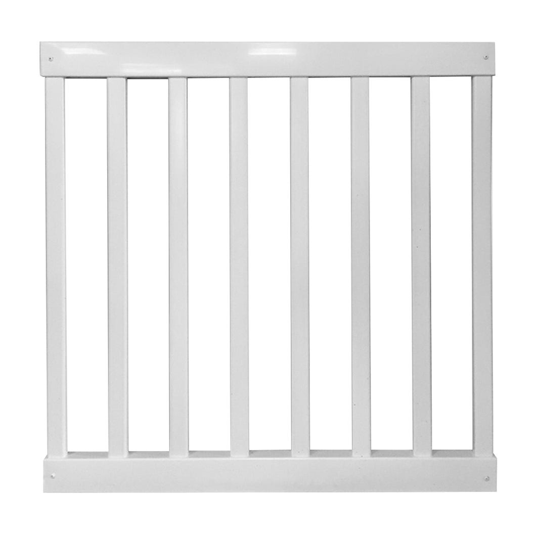 Gate in pvc with hardware