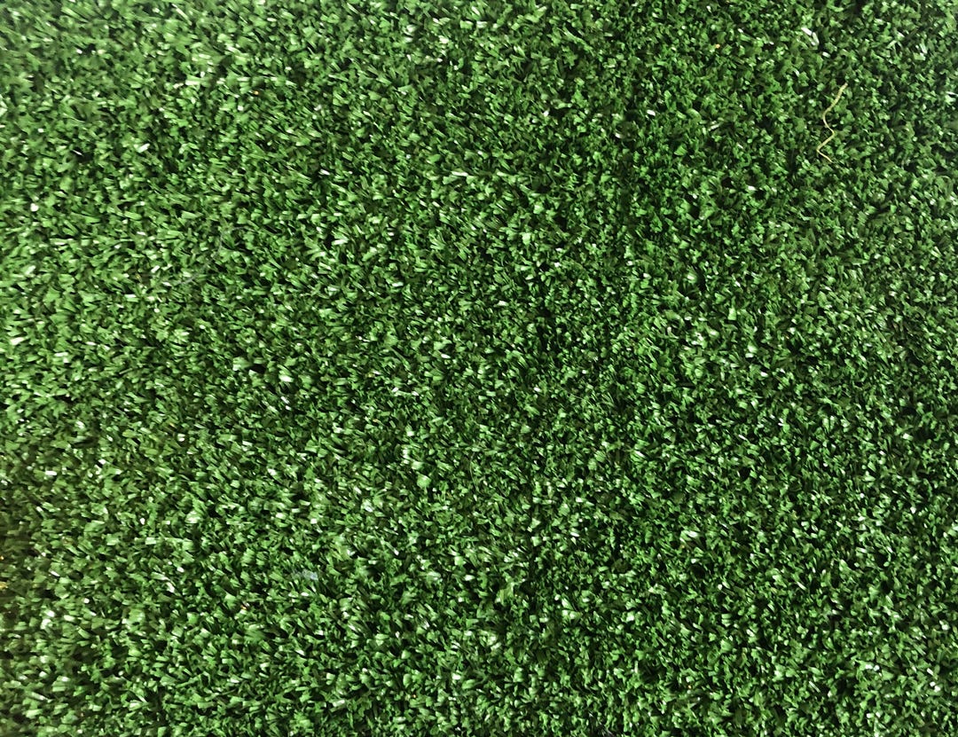 ROOMIO Polo Grass Runner, 8 ft. x 12 ft., Green