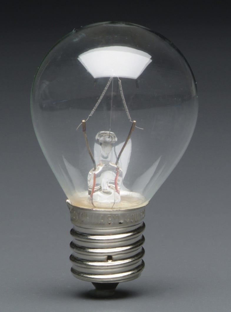 Incandescent light bulb