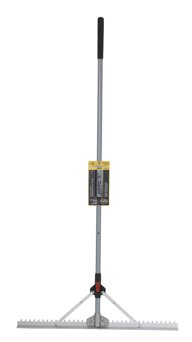 Landscaping level rake with folding head