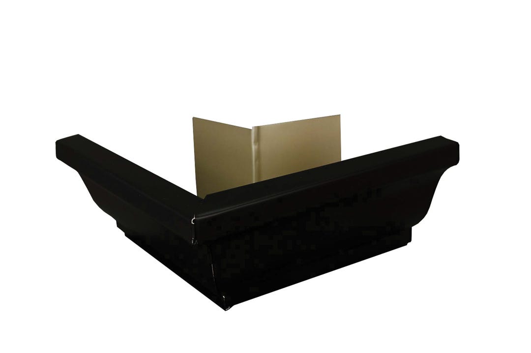Outside corner aluminum for gutter