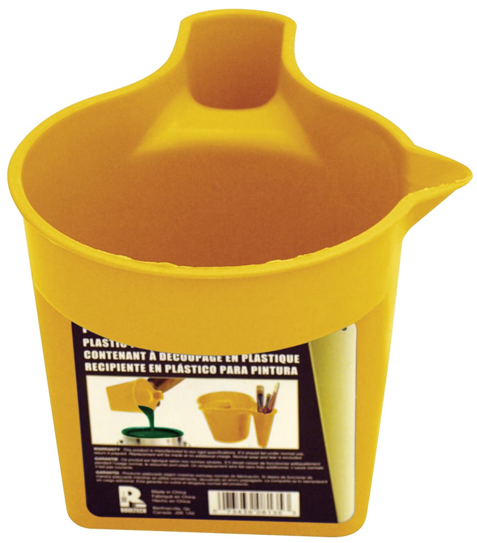 Paint trim cup in plastic