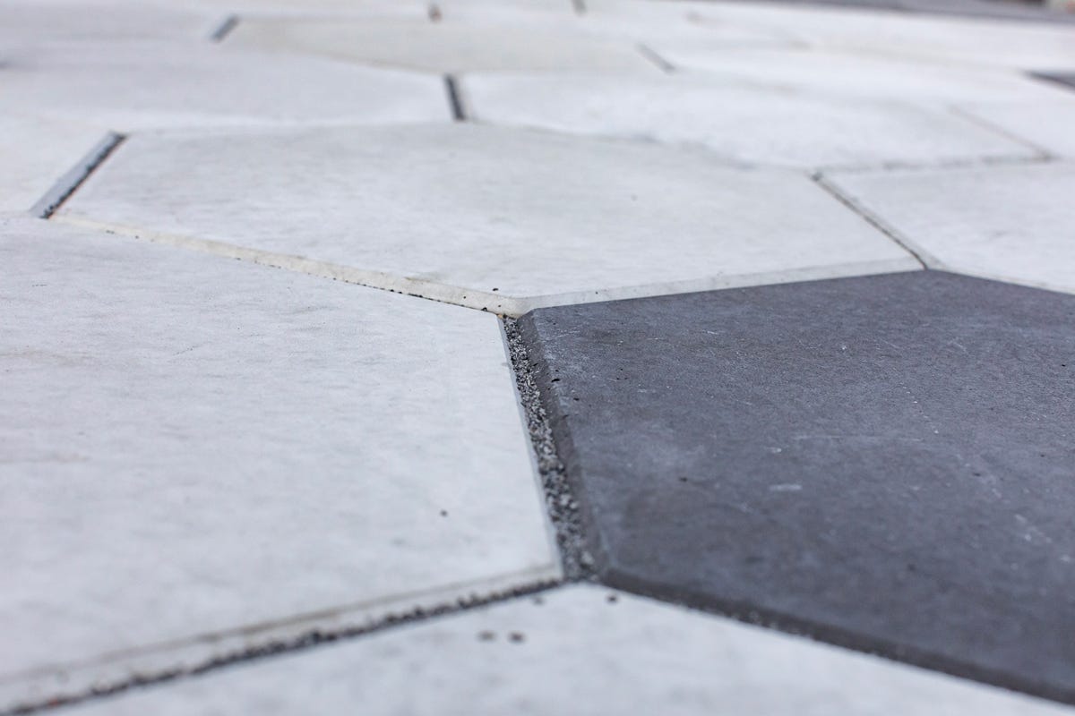 Patio Drummond Hexa patio slab, concrete