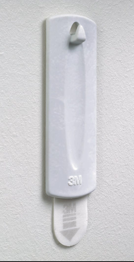 Sawtooth picture hanger