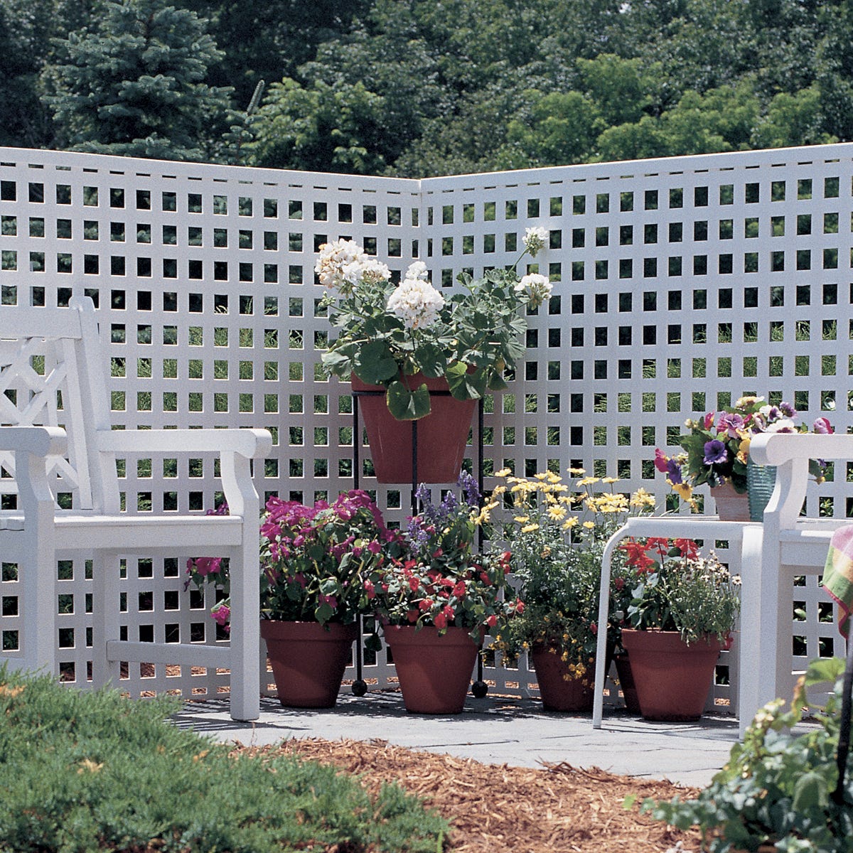 Square privacy, 4x8, white lattice