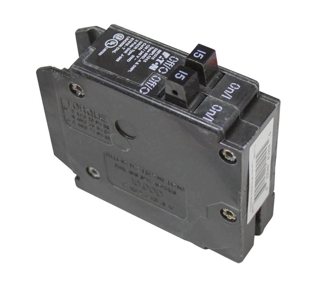 Tandem circuit breaker space saver