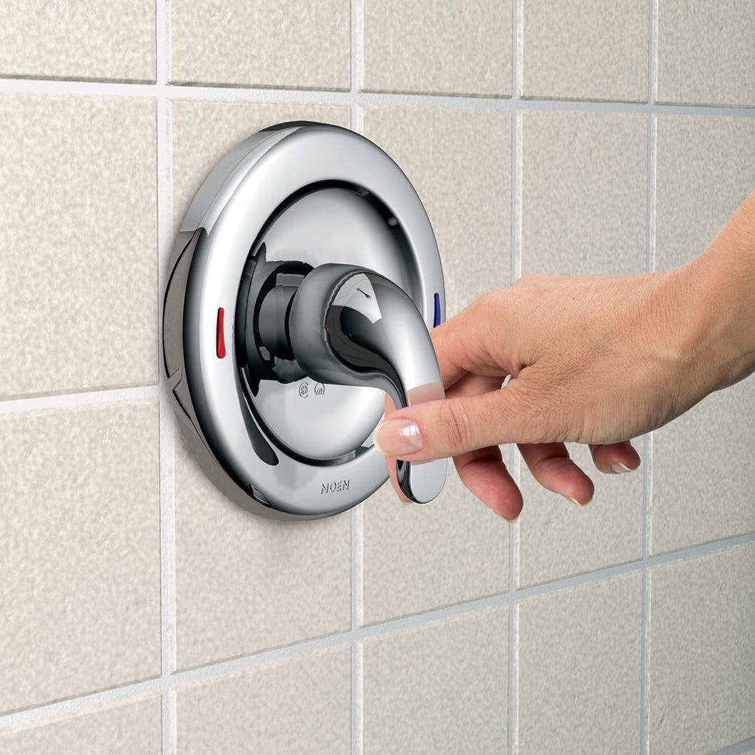 Tub and shower faucet 1 handle with pressure balancing
